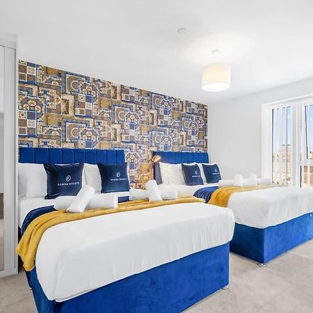 The Versace Suite With 4 Beds And Secure Free Parking Birmingham Exterior foto