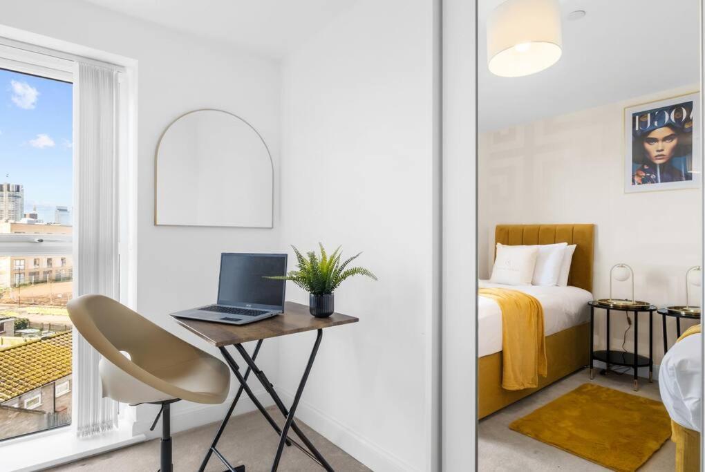 The Versace Suite With 4 Beds And Secure Free Parking Birmingham Exterior foto